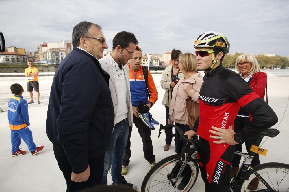 Carrera popular con Javier Gómez Noya, premio "Princesa de Asturias" de los Deportes 2016, en Avilés