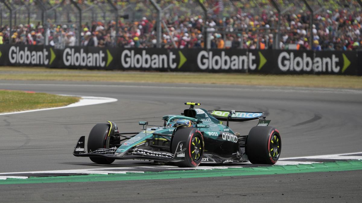 Alonso y Sainz saldrán séptimo y décimo en el GP de Gran Bretaña