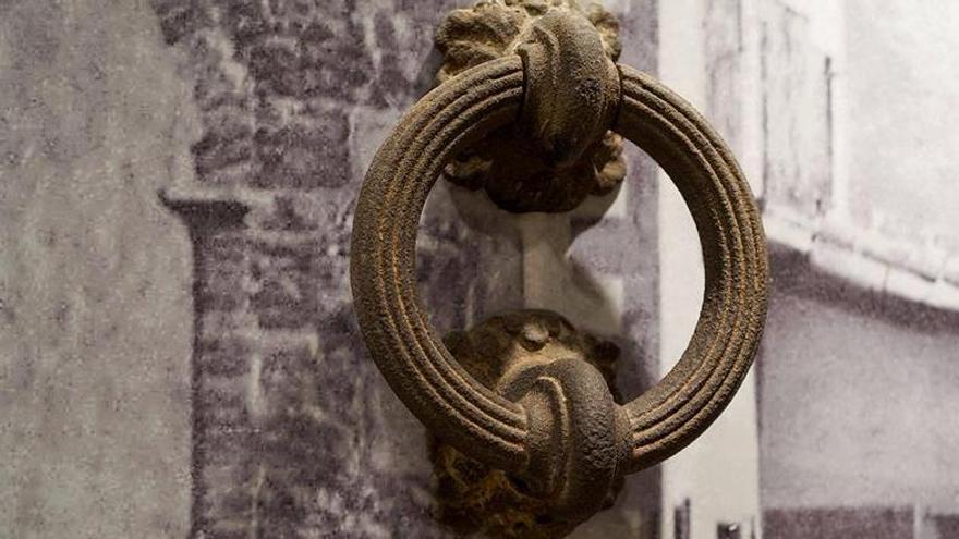 El picaporta de la vella rectoria de Sallent