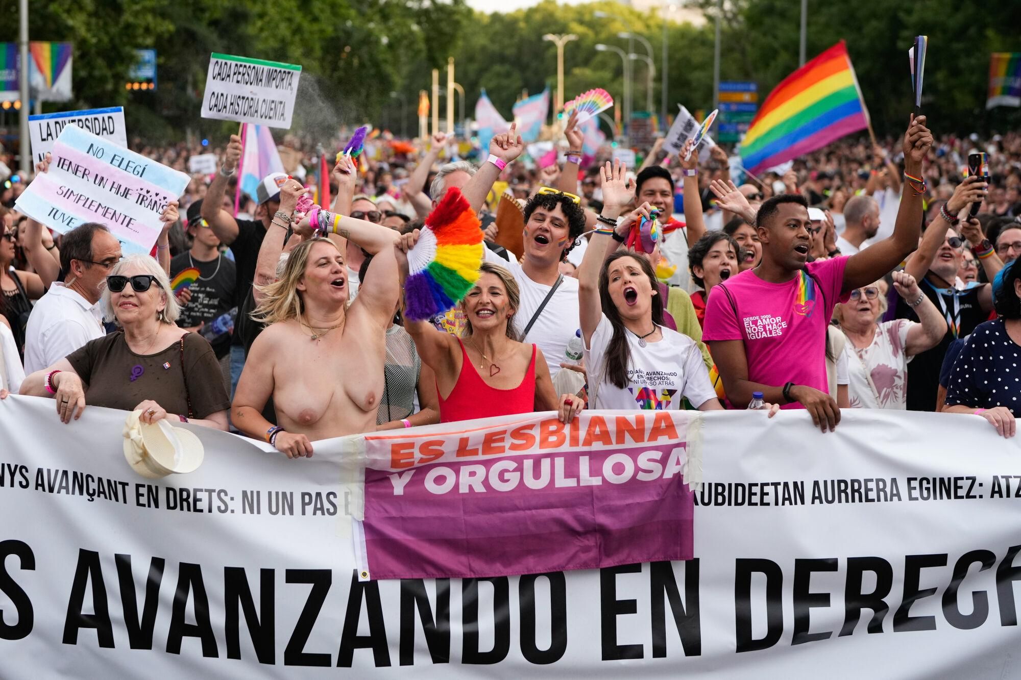La marcha del Orgullo en Madrid, en imágenes.