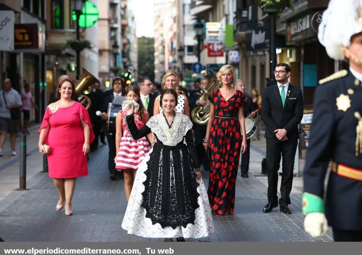 Imposición de bandas a la Reina Infantil