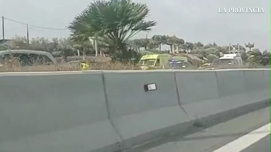 Retenciones tras un accidente con seis vehículos y una moto antes de Los Alisios