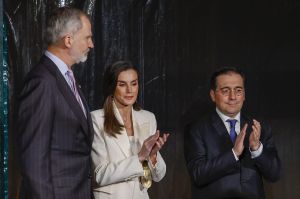 Alegría habla de "polémica artificial" por la ausencia de España en Notre Dame. En la foto, los reyes y el ministro Albares, en Roma en el inicio de la visita oficial a Italia.