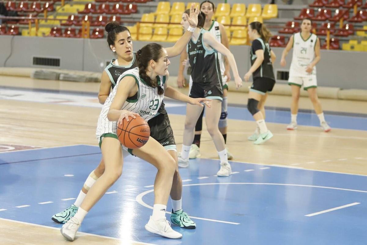 El derbi femenino Coto Córdoba - Cordobasket, en imágenes