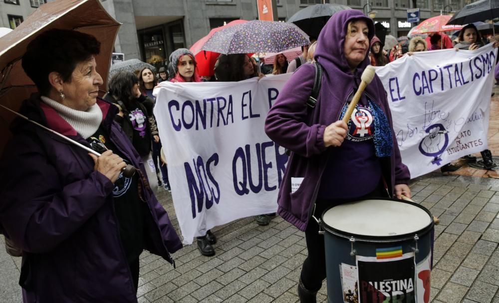 Actos de protesta en Oviedo contra la violencia machista