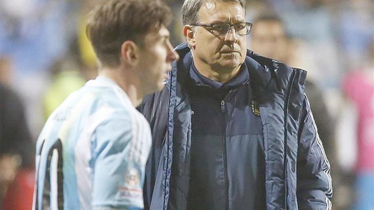 Martino no da por perdido a Messi