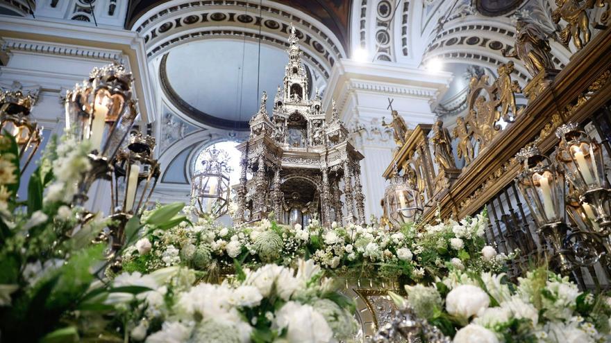 En imágenes | Procesión del Corpus Christi en la plaza del Pilar de Zaragoza