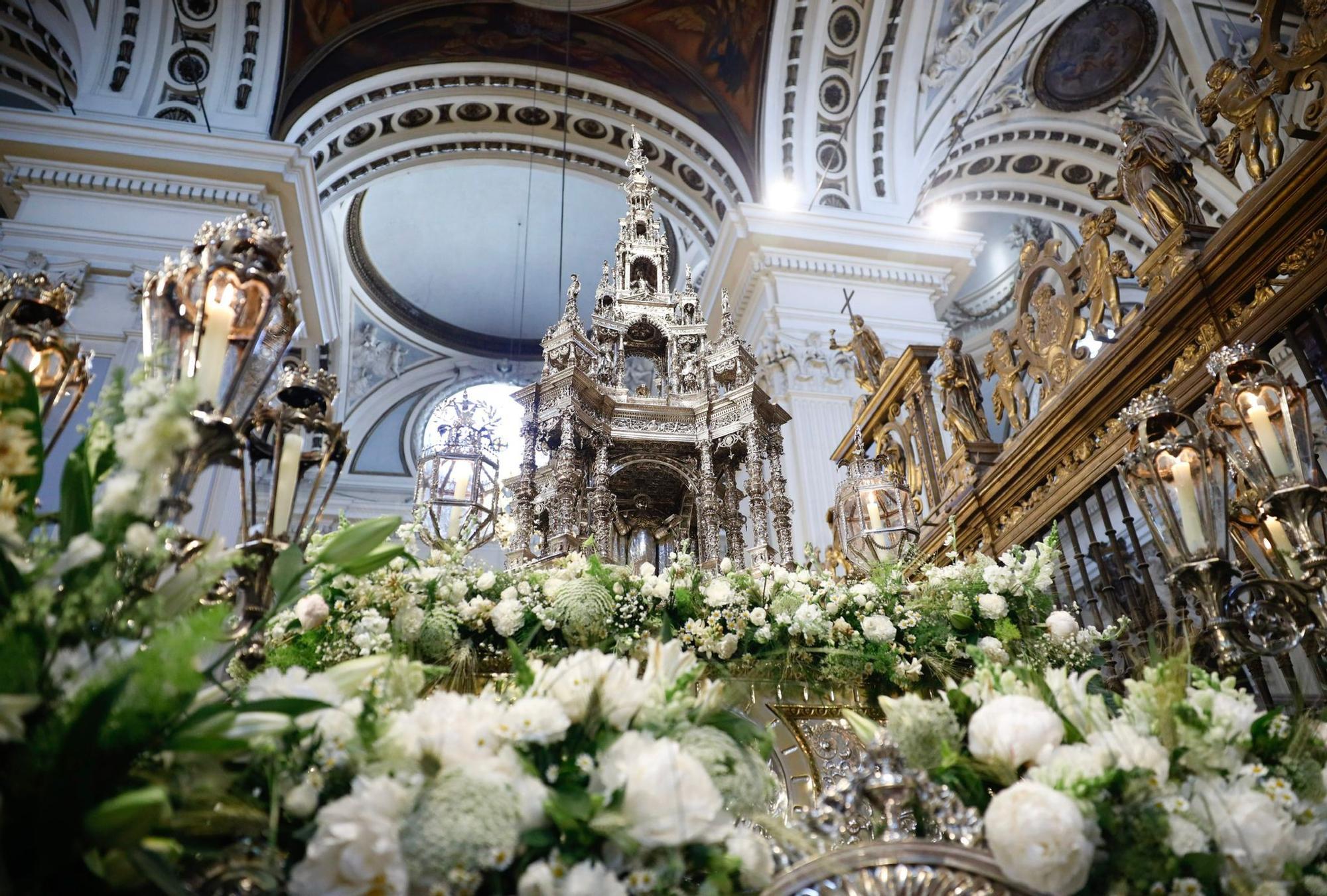 En imágenes | Procesión del Corpus Christi en la plaza del Pilar de Zaragoza