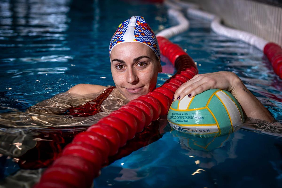 Barcelona 22/01/2026 Deportes. Bea Ortiz,waterpolista,en el CAR de Sant Cugat. AUTOR: JORDI OTIX