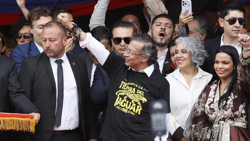 Petro se despide de las tribunas con llamado a una huelga general contra De la Espriella