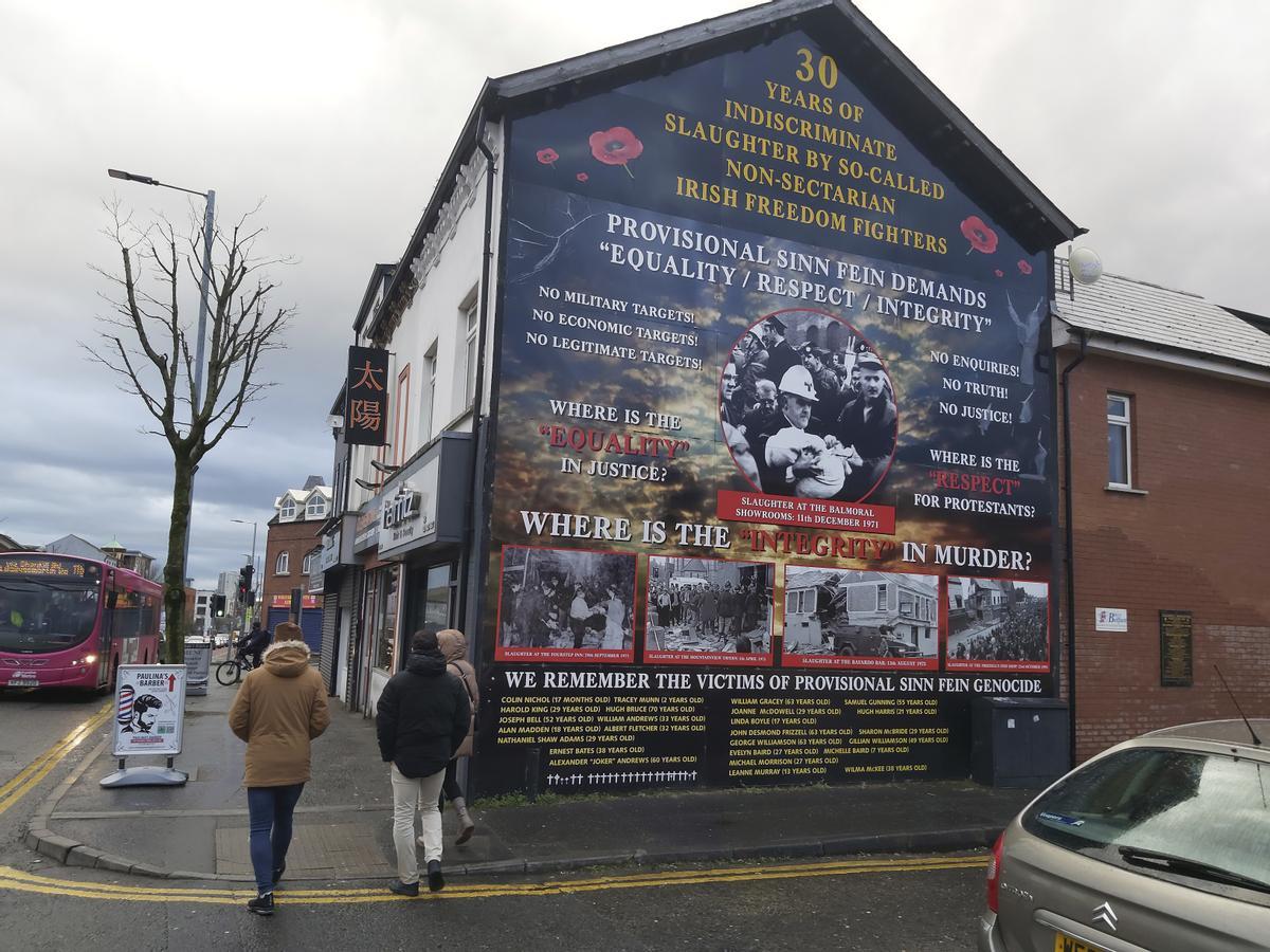 Irlanda del Nord: 25 anys sense bombes però sense reconciliació