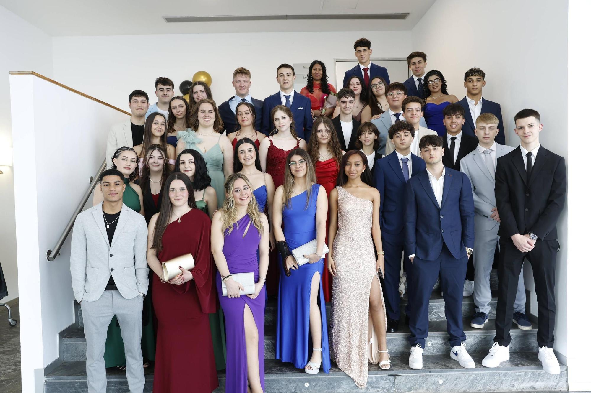 Los colegios e institutos de Gijón se van de graduación (en imágenes)