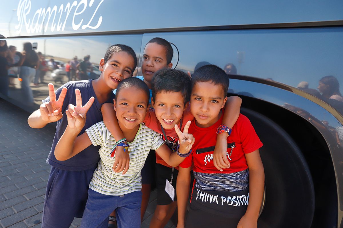 Emoción en la despedida de los niños Saharauis