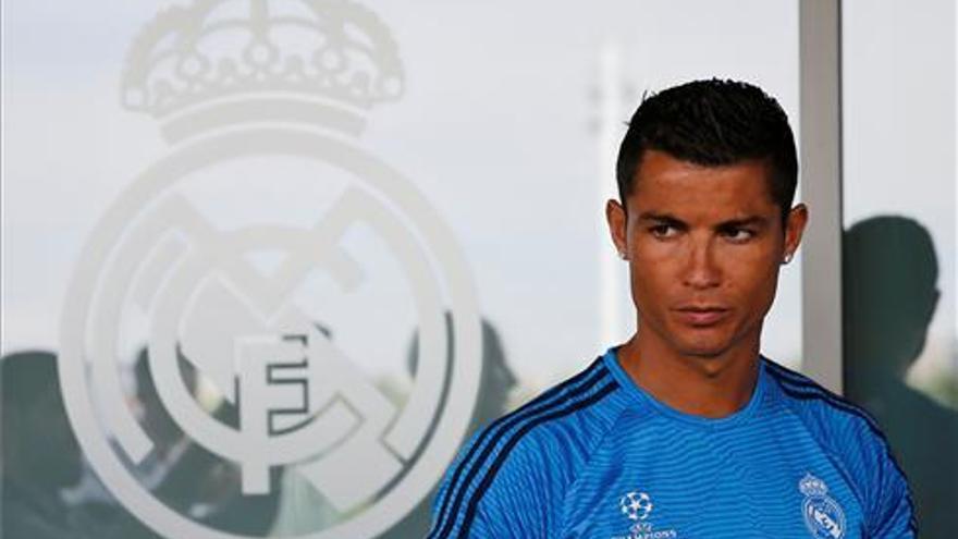 Cristiano Ronaldo invita al Real Madrid a renovar su contrato