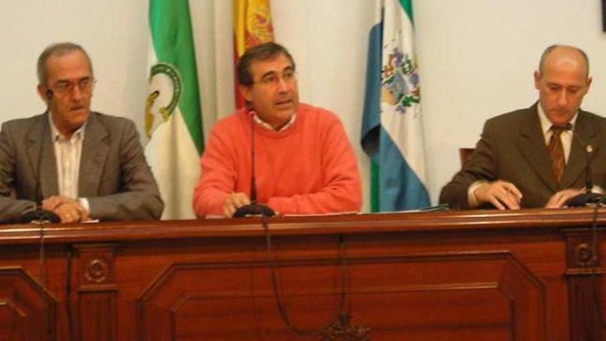 Ahorro. Pleno en el Ayuntamiento de Mijas.