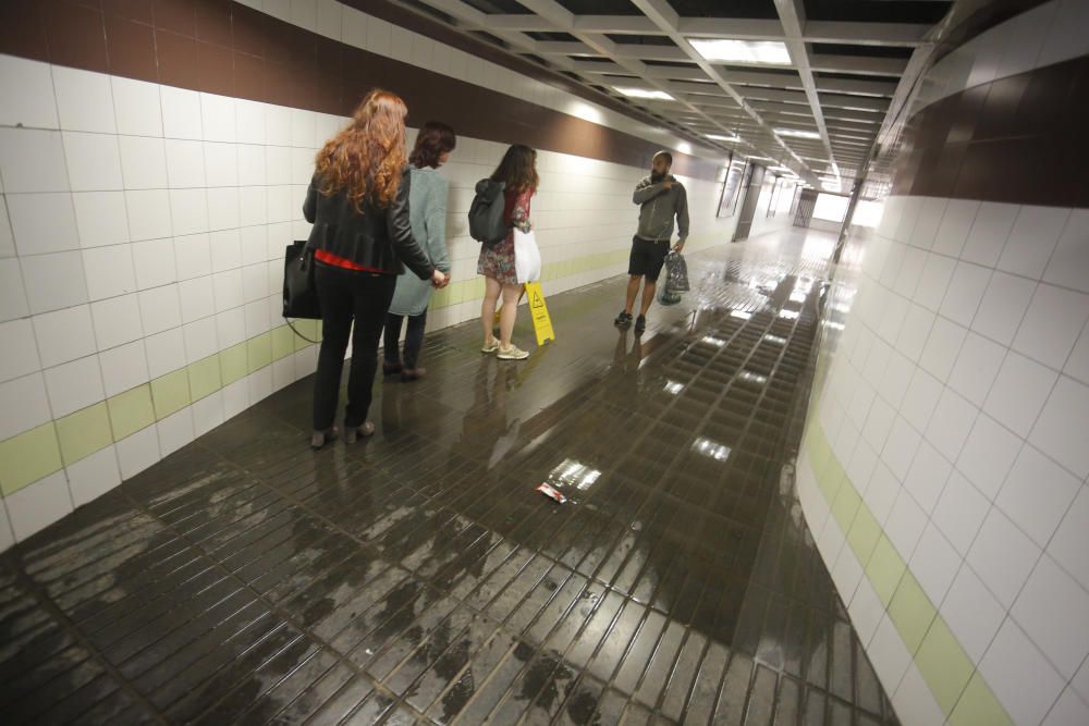 La estación de metro Turia, afectada por las lluvias