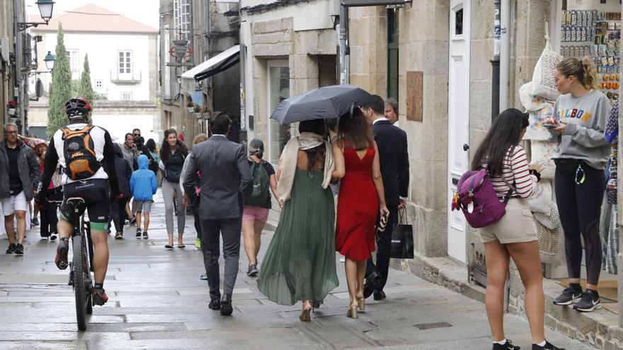 Descenso térmico y lluvias en Santiago y Galicia el último domingo de agosto