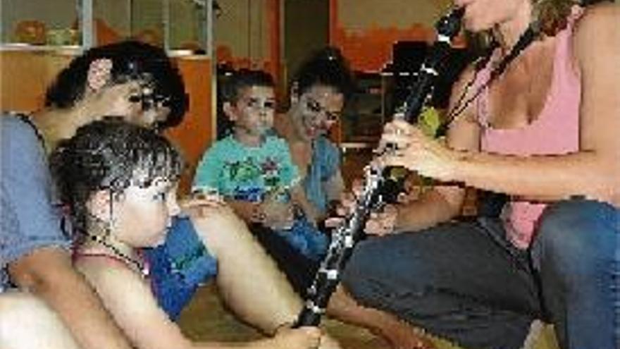 Taller de música per a nadons i infants a l&#039;Aula de Música d&#039;Avinyó