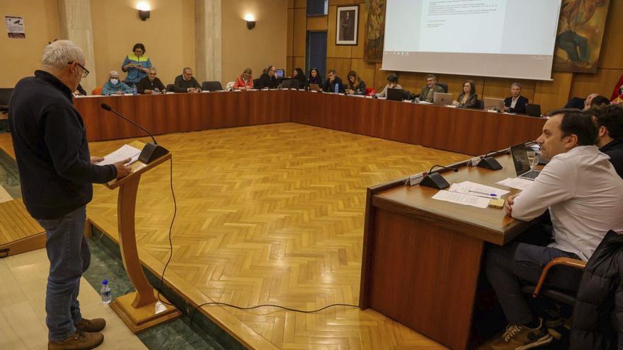 Vilaxoán lanza «un grito por la supervivencia» en el pleno