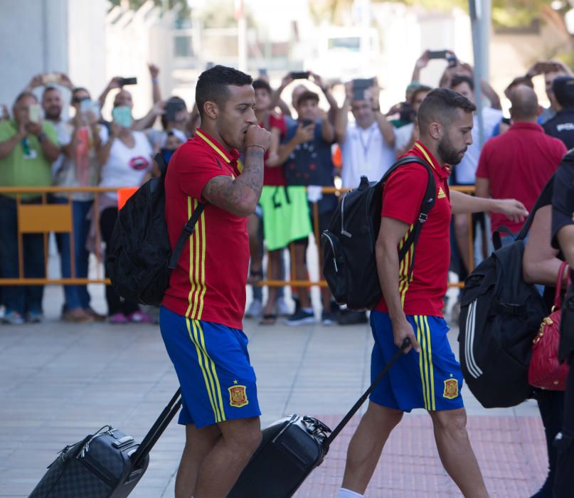 Los jugadores de la Selección llegan a Alicante