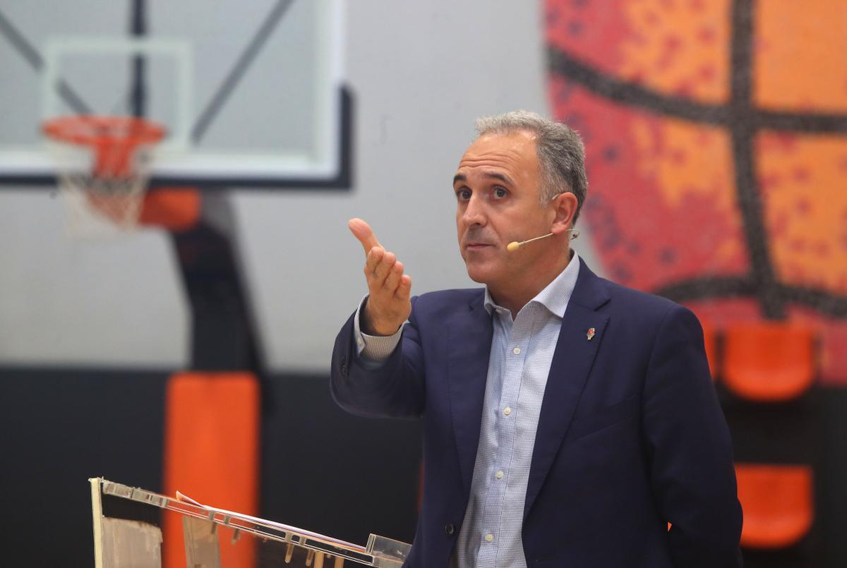 José Puentes, en un acto en L'Alqueria del Basket