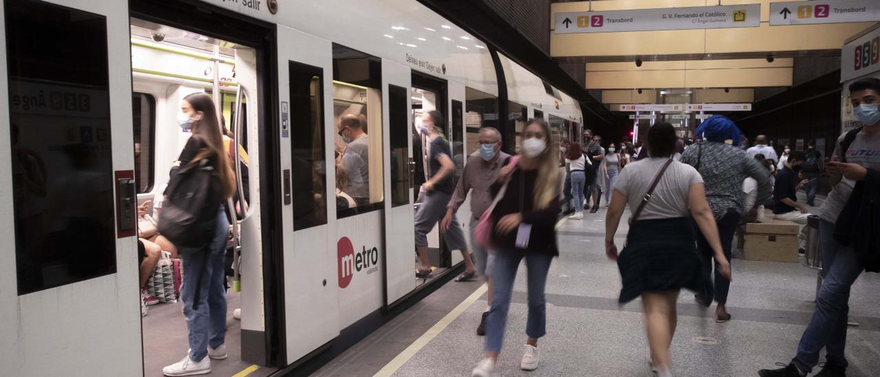 Una estación de Metro València