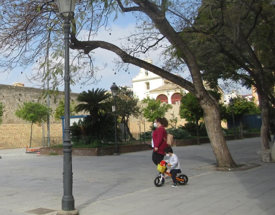 Niños y niñas de Burjassot salen a la calle.