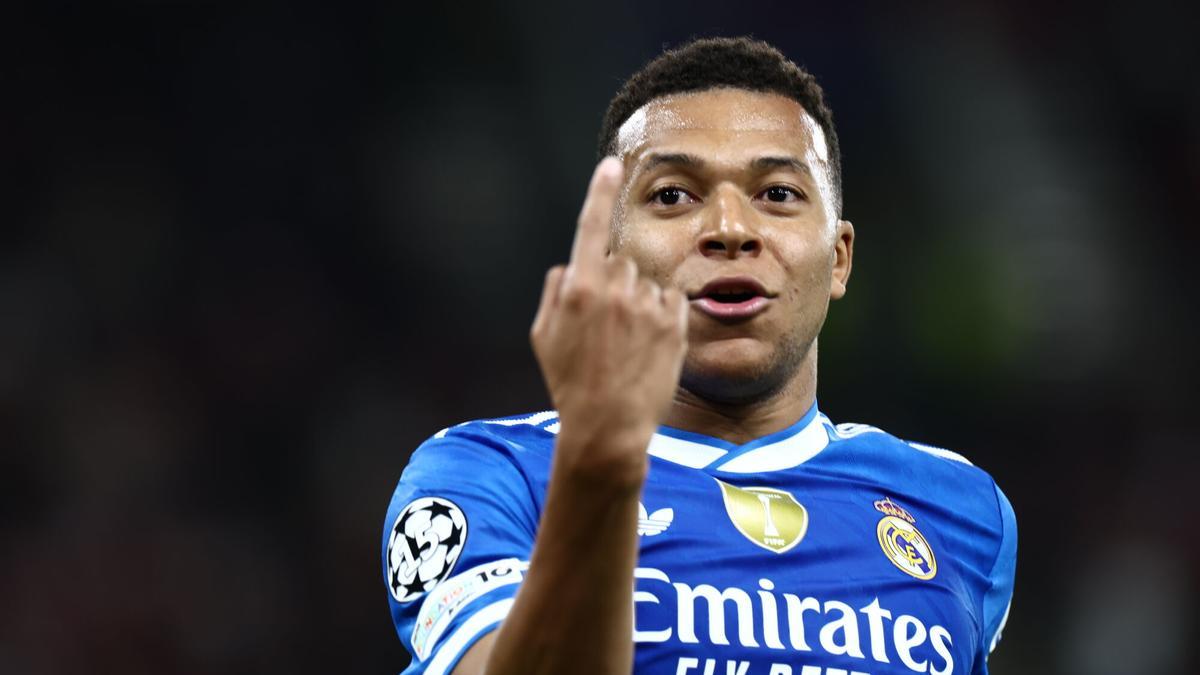 Kylian Mbappé celebra un gol ante el Olympiacos