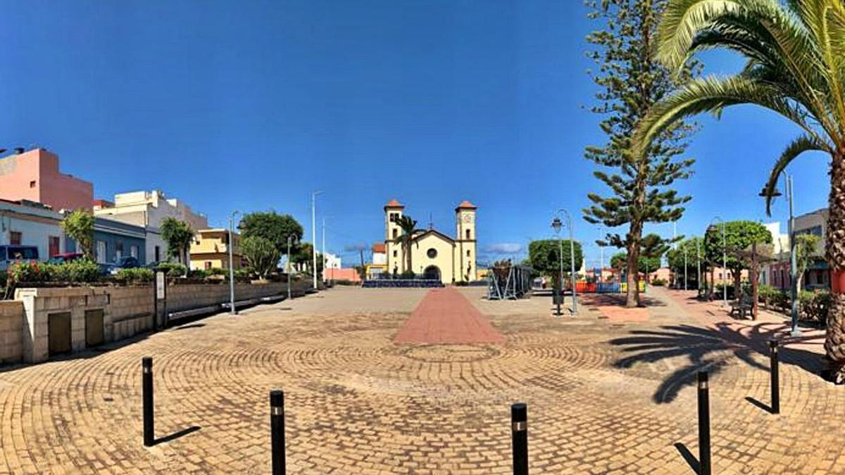 Plaza de La Atalaya de Santa María de Guía. | | LP/DLP