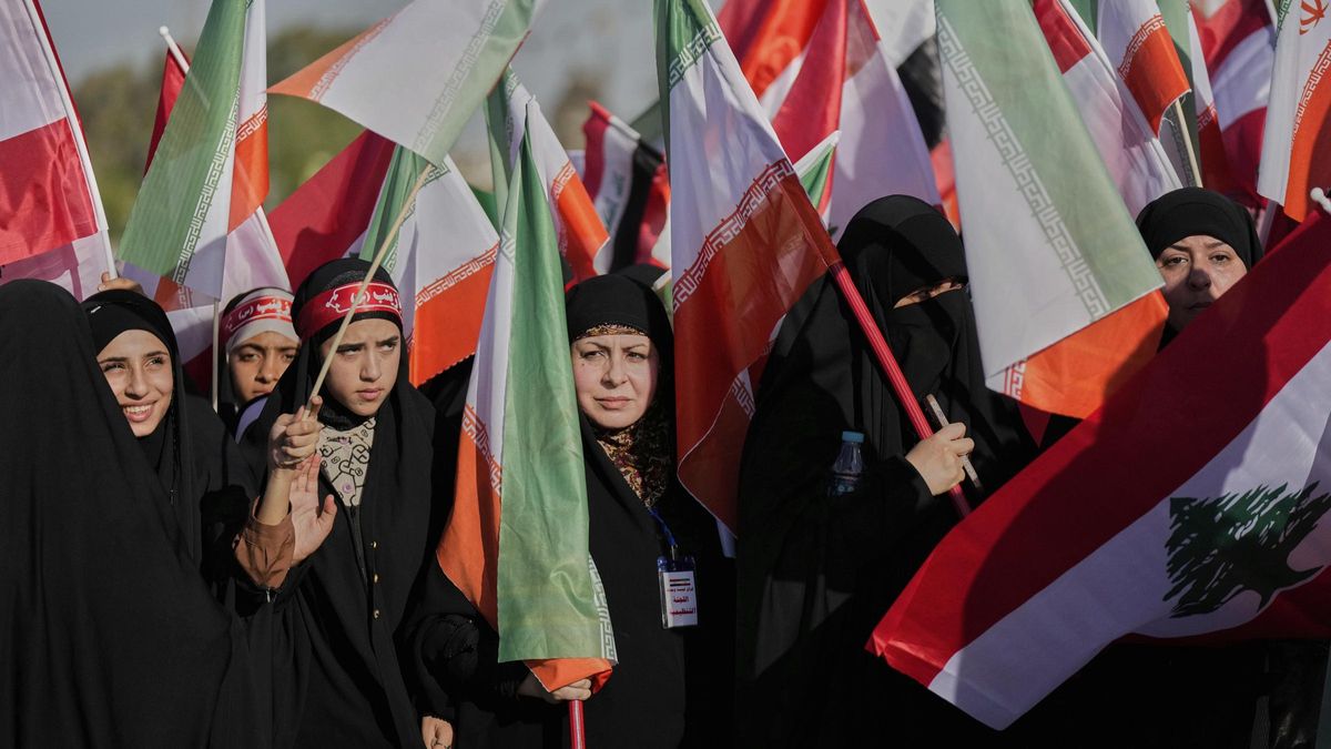 Una concentración en Irak de apoyo a Irán tras el estallido del conflicto con Israel.