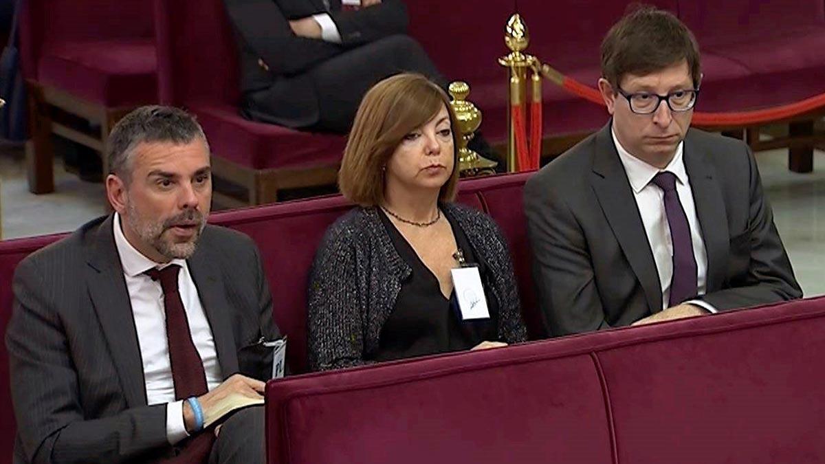 Santi Vila, Meritxell Borràs y Carles Mundó, en el Tribunal Supremo