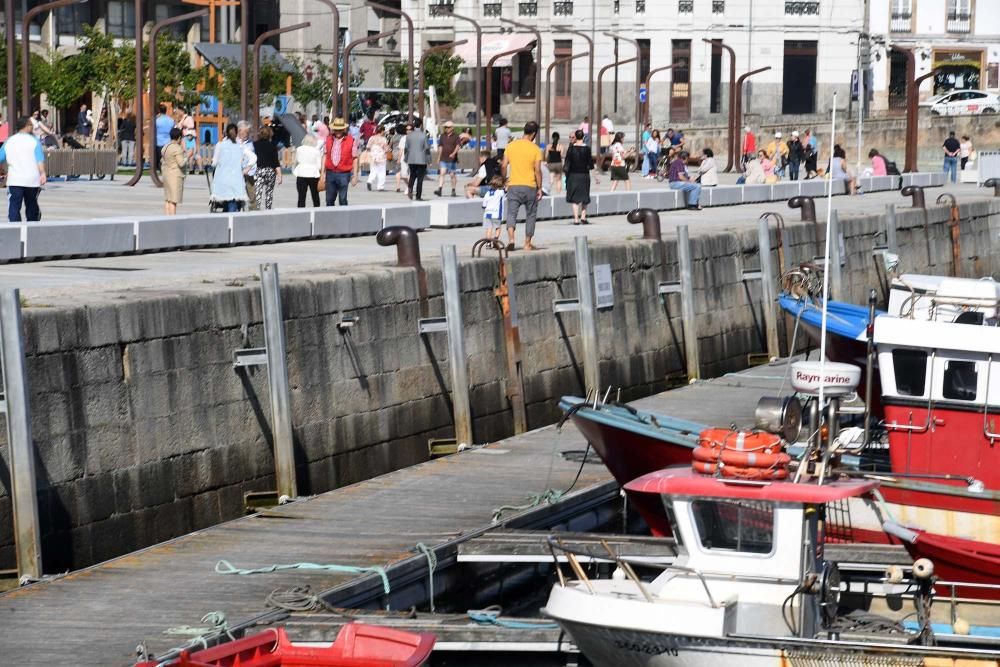 El banco que protege la dársena de la Marina