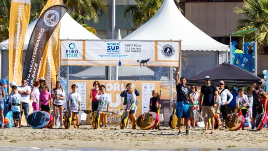 Santa Pola se convertirá en capital mundial del pádel surf
