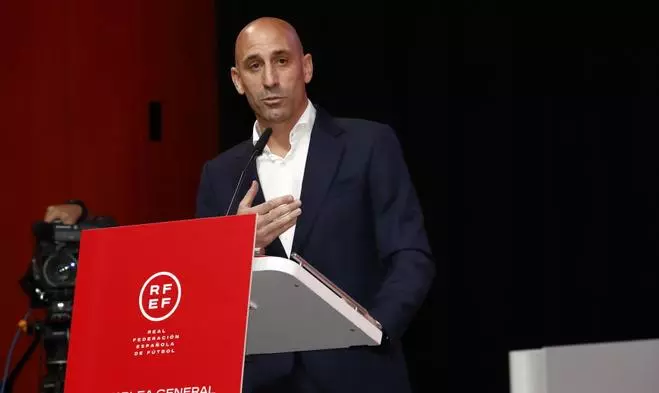 Caso Luis Rubiales, en directo: reacciones a la resoluci車n del TAD, comunicados y denuncias