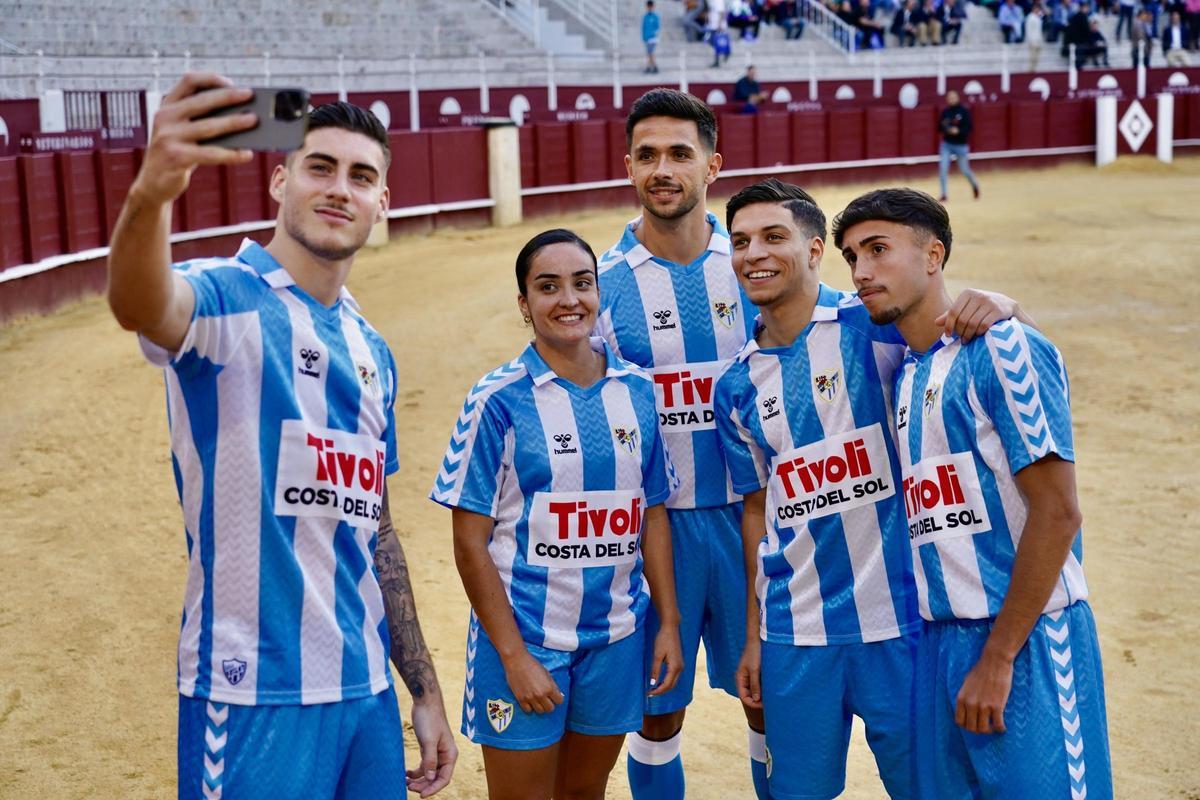 Presentación de la equipación del 120 aniversario del Málaga CF