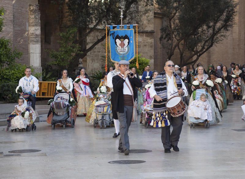 Comisiones falleras que han desfilado hasta las 18:00 horas.