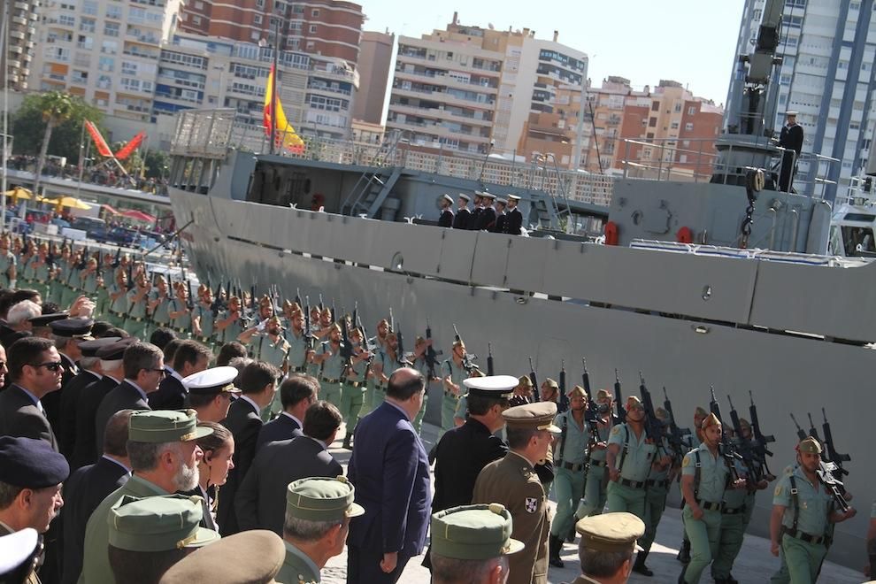 Jueves Santo de 2016 | Desembarco de la Legión y traslado de Mena