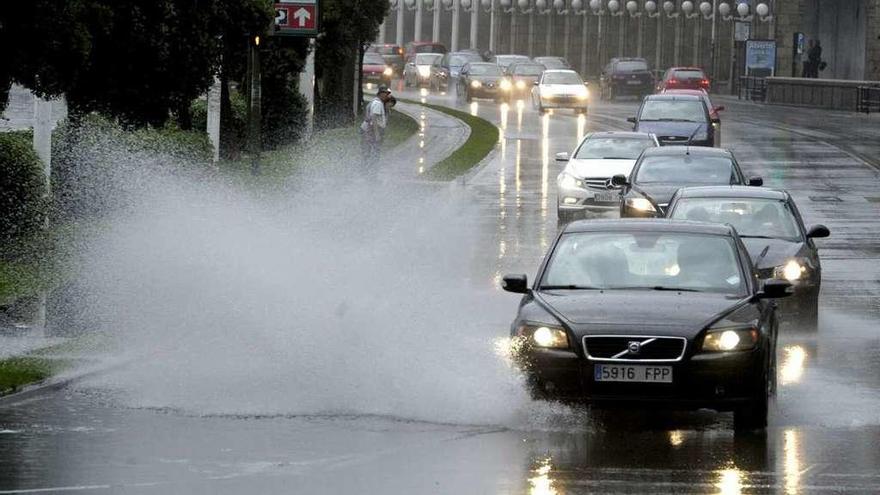 Una inundación en el paseo marítimo, en una imagen de archivo.