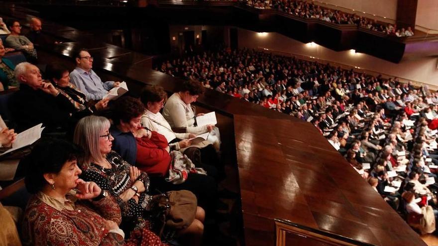 El público que llenó ayer el auditorio Príncipe Felipe.