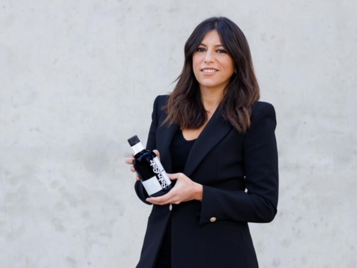 María del Salz Medina ha creado la marca SalzySalz, aceite de oliva virgen extra gourmet, ya conocida como el “Armani aragonés del aceite”.