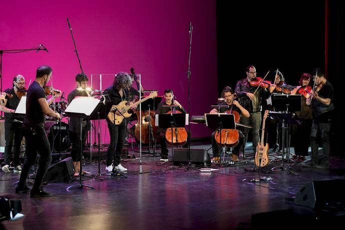 20-04-19 GENTE Y CULTURA. AUDITORIO ALFREDO KRAUS. LAS PALMAS DE GRAN CANARIA. Concierto Bach Rock. Clausura del International Bach Festival 2019 con un concierto de la orquesta del festival y el guitarrista Iñaki Antón, de Extremoduro  | 20/04/2019 | Fotógrafo: Juan Carlos Castro