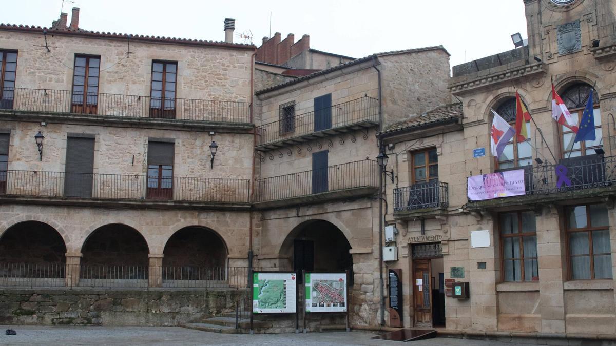 Plaza Mayor de Fermoselle.
