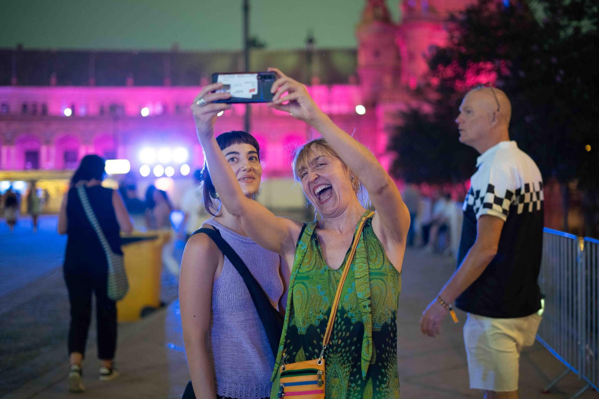 Las imágenes del concierto de Madness en la Paza de España