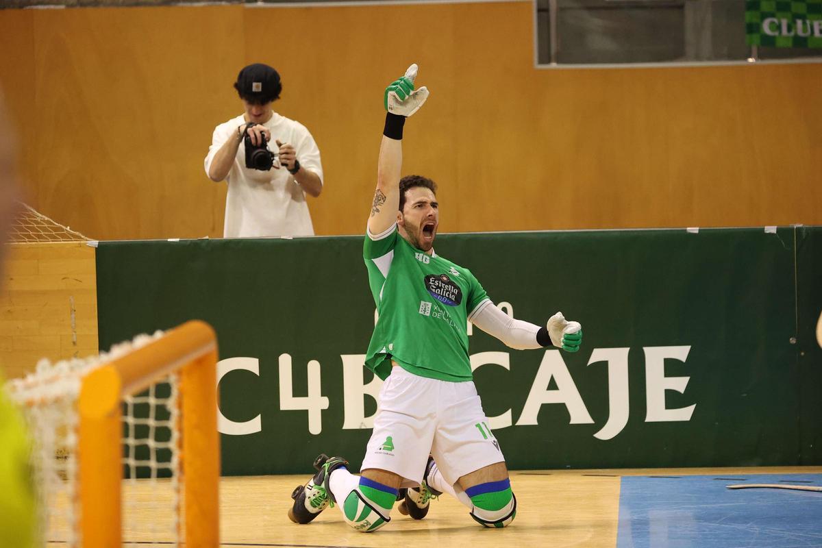 Nuno Paiva celebra uno de sus goles el pasado fin de semana frente al Cerdanyola.