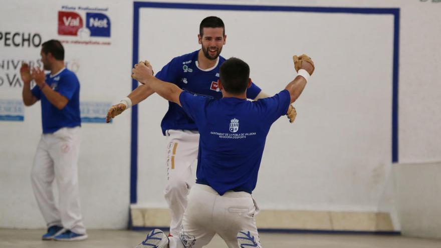 Pere Roc, Félix y Monrabal avanzan firmes hacia la final