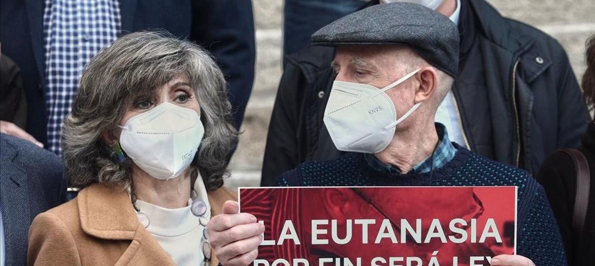 María Luisa Carcedo y Ángel Hernández.