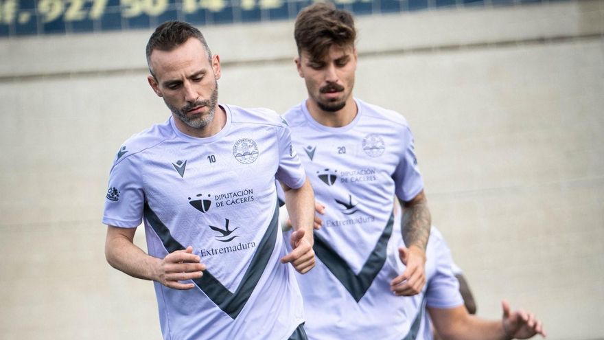 El Coria arranca la pretemporada con 11 fichajes y el reto de consolidarse en Segunda Federación