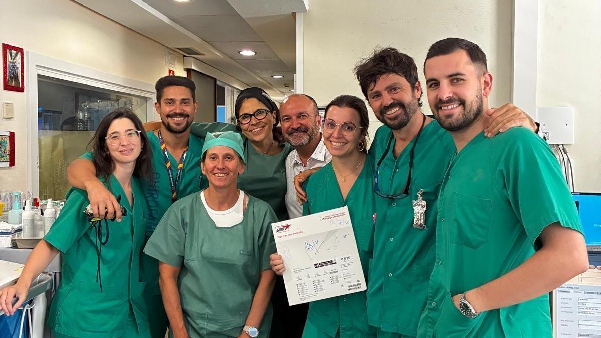 De izquierda a derecha: Irene Serrano, Manuel Montero, Arenda Grimberg, Dolores Urpí, Manuel Falcón, Pilar Servent, Alexis Bravo de Laguna y Rafael Peláez.