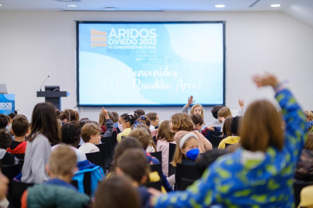 Actividad educativa del VI Congreso Nacional de Áridos, celebrado en Oviedo.