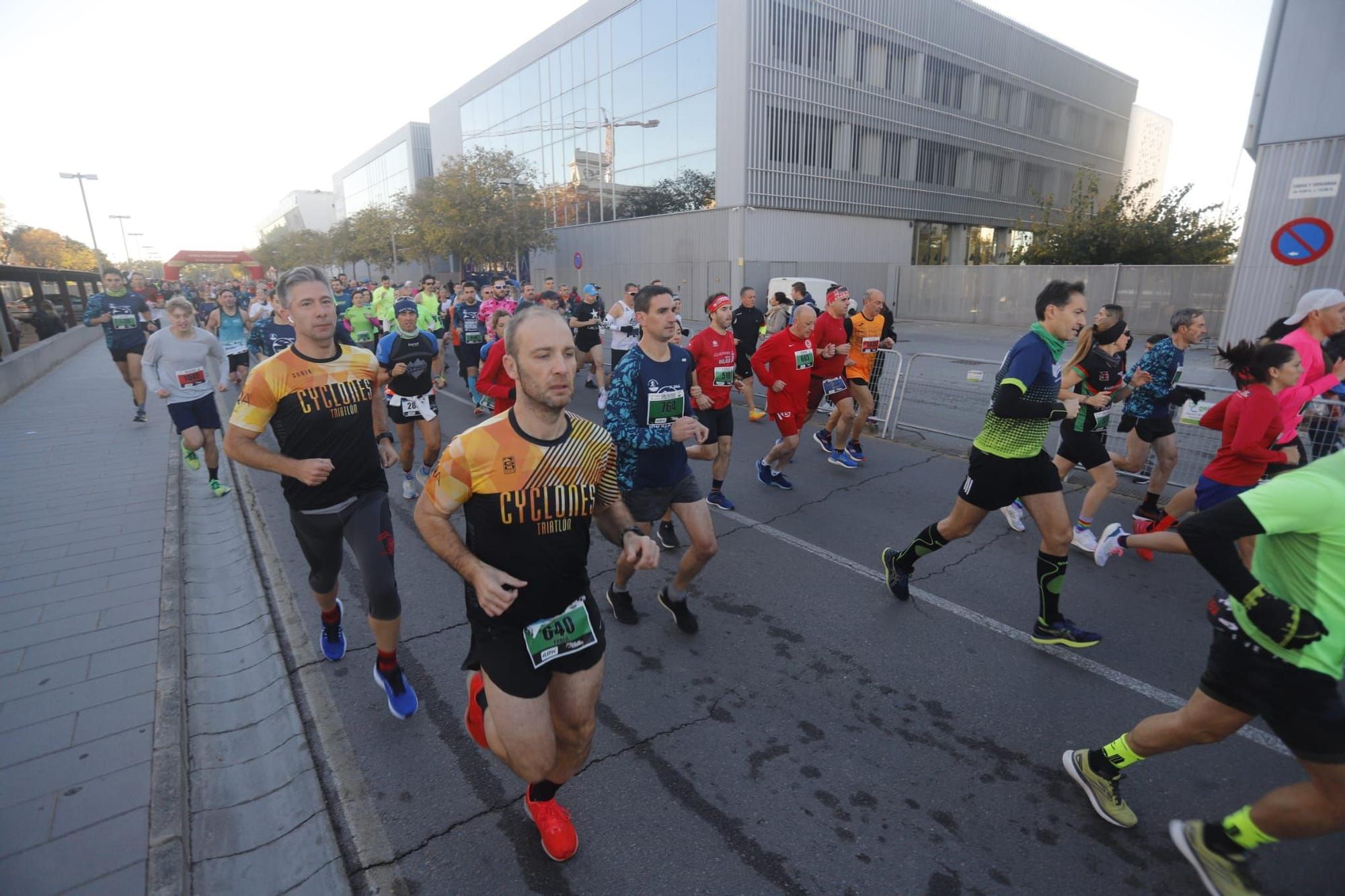 Búscate en la carrera 'Pas ras al port' de València